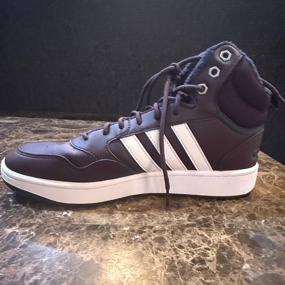 adidas. Womens Hoops 3.0 Mid Trainers Womens. Shadow Maroon. Size 11. - Picture 4 of 12